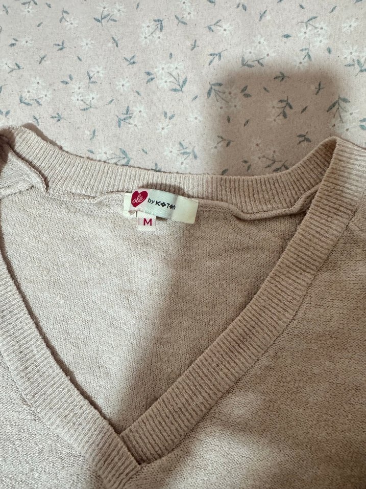 V Yaka Bej Kadın Triko Kazak - Görsel 2