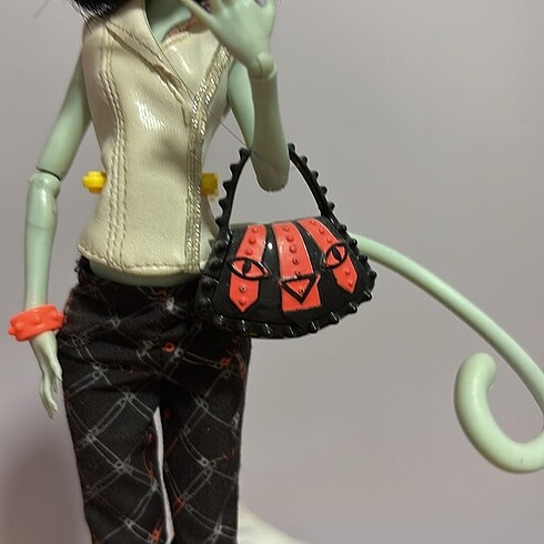  Beden monster high