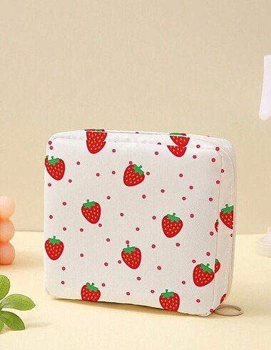 Çilek figürlü kare organizer çanta