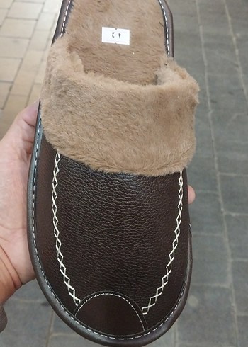 Kahverengi Erkek Kürklü Nakışlı Ev Terliği 41-45 numara - Görsel 2