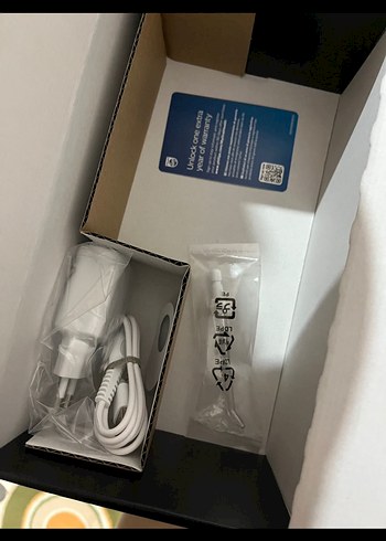 Philips Philips Sonicare 3000 Kablosuz Diş İpi Temizleyici