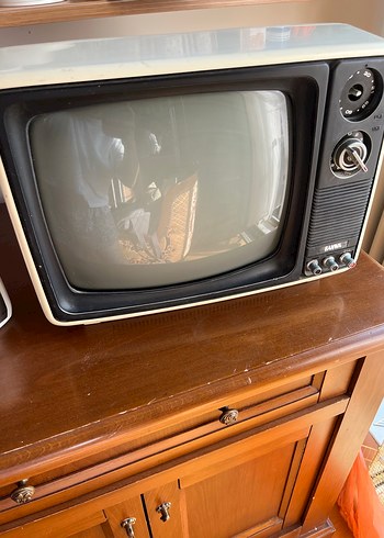 Bej Renk Retro TV Monitörü - Görsel 7