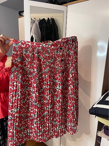 xl Beden kırmızı Renk Çiçekli etek