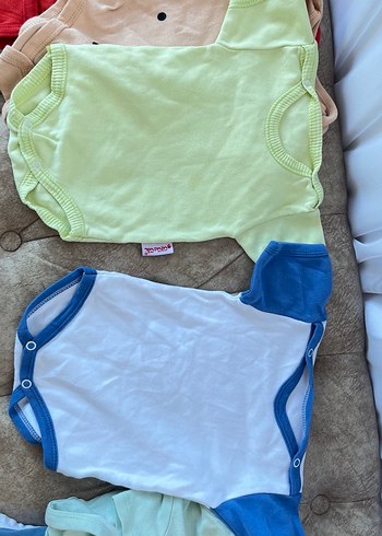 3 Ay Beden çeşitli Renk 7 PARÇA KISA KOL BODY 3 AY