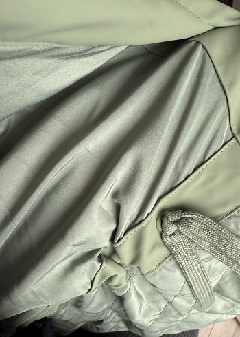 Pull&Bear Yeşil Kadın Yağmurluk - Görsel 4