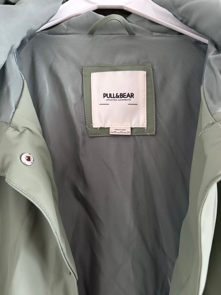 Pull&Bear Yeşil Kadın Yağmurluk - Görsel 3