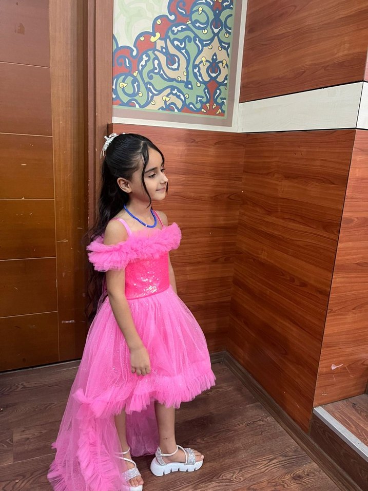 Pembe Fırfırlı Çocuk Abiye Elbise - Görsel 2