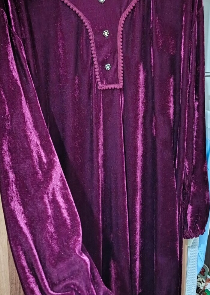 Kadife tesettür elbise - Görsel 4