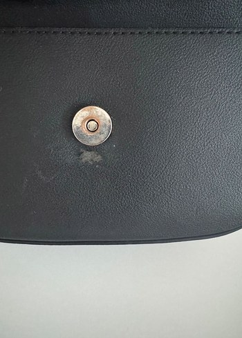 Siyah Guess Deri Kemerli Kadın Çanta - Görsel 4