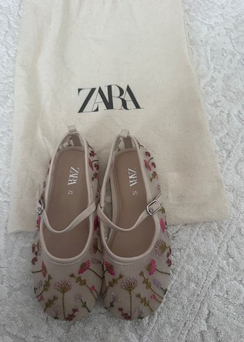 Nakışlı Beyaz Kız Babet Dantel Detaylı - Görsel 2