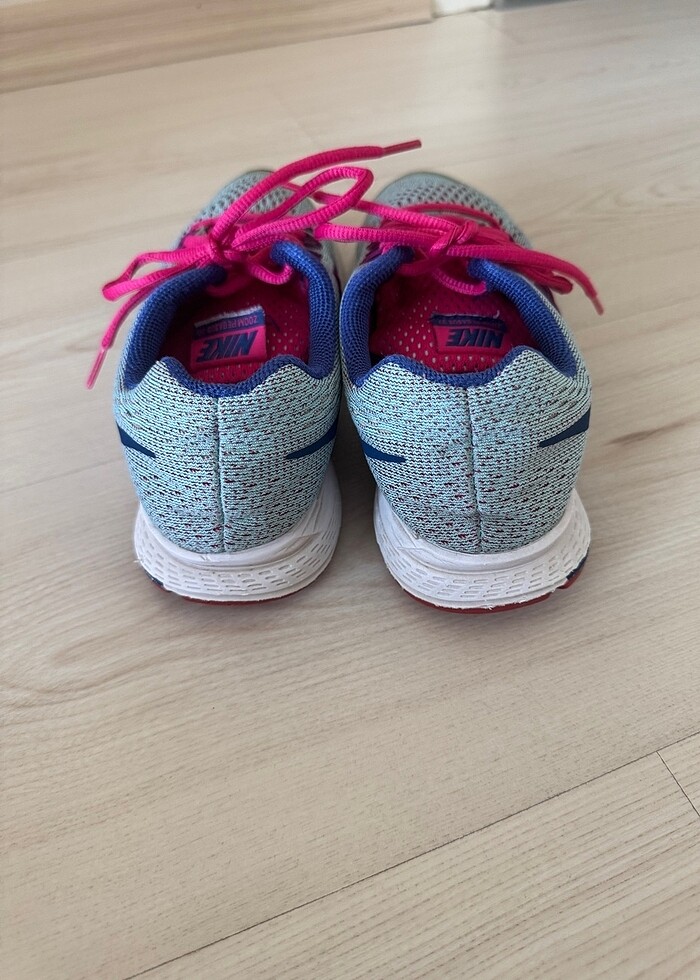 Nıke spor ayakkabı - Görsel 4