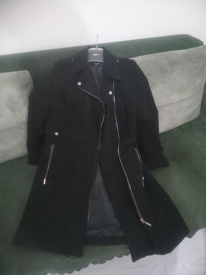 Siyah Fermuarlı Uzun Kaban - Görsel 3