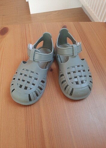 22 Beden yeşil Renk Igor Tobby Solid sandalet