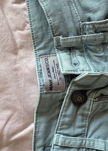 29 Beden yeşil Renk Düğmeli Yeşil Midi Denim Bermuda Şort