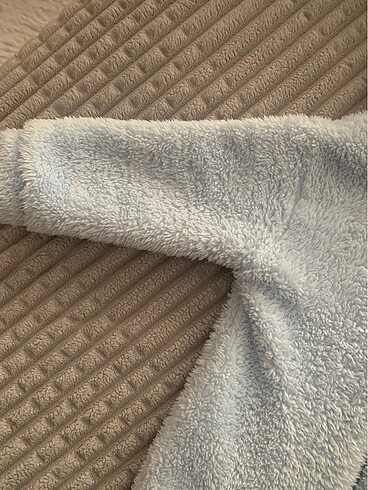 Peluş fermuarlı kapşonlu kulaklı bebek tulum - Görsel 3