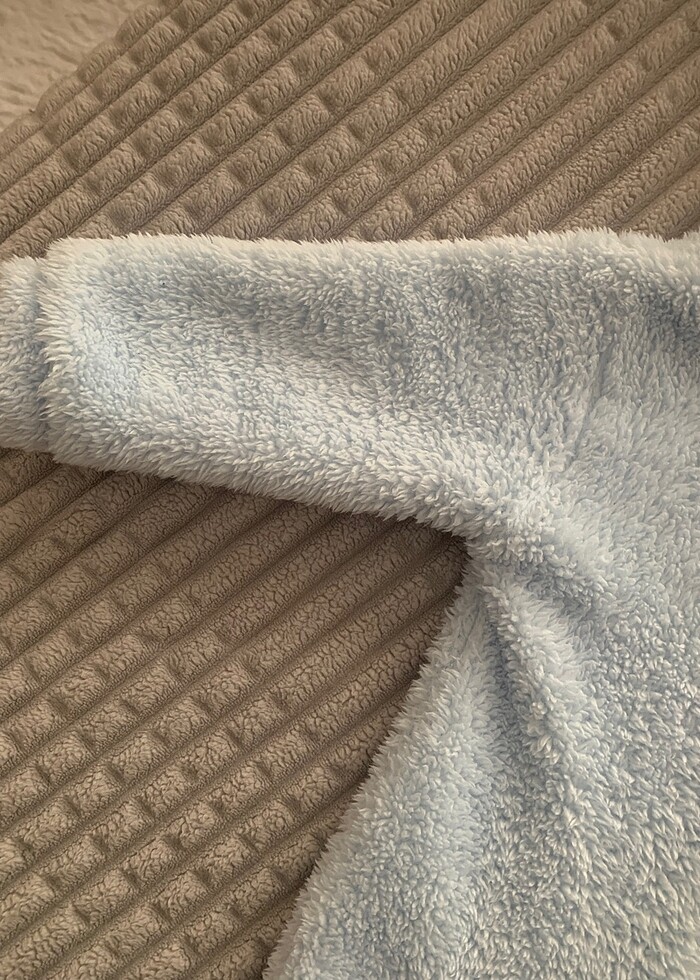 Peluş fermuarlı kapşonlu kulaklı bebek tulum - Görsel 3