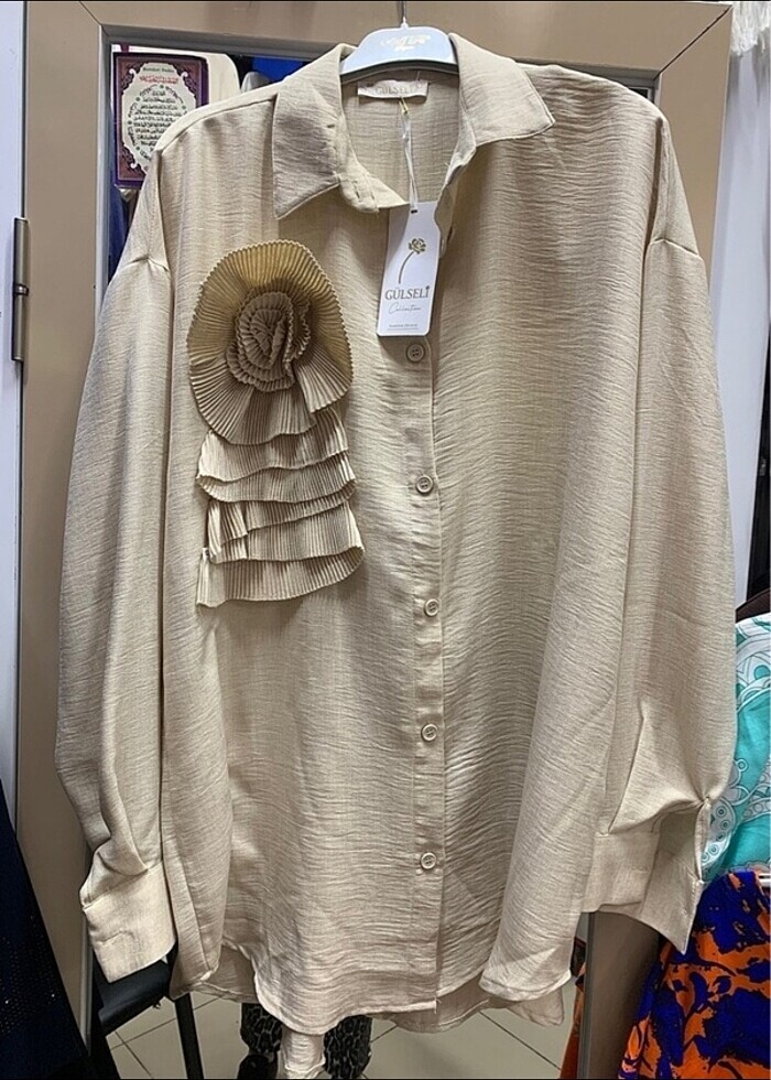 Gülseli tesettür gül detaylı tunik gömlek - Görsel 2