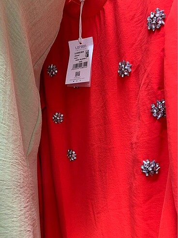 Tesettür taşlı elbise - Görsel 3