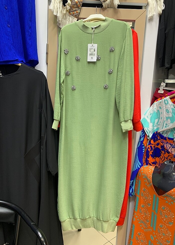 Tesettür taşlı elbise - Görsel 4