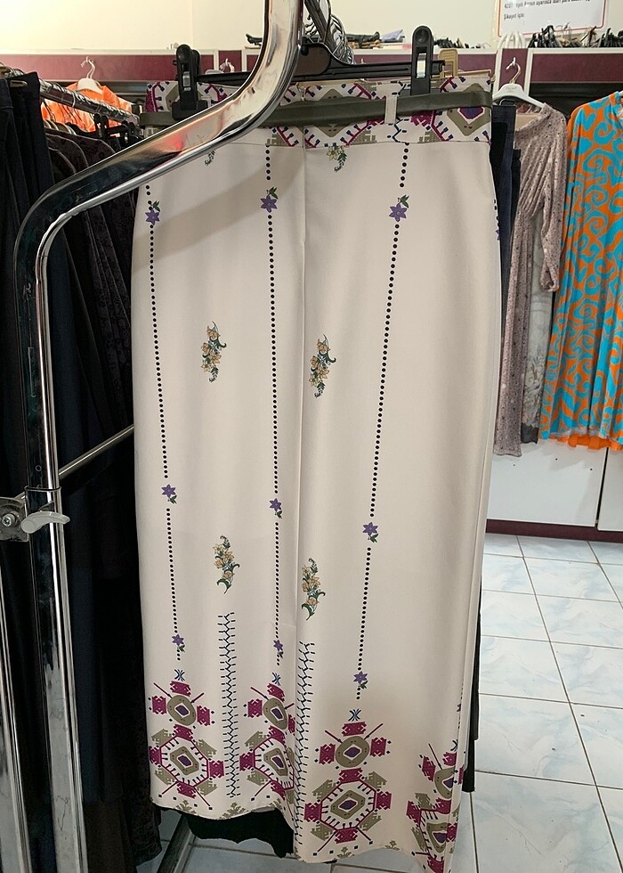 Tesettür kumaş etek - Görsel 2