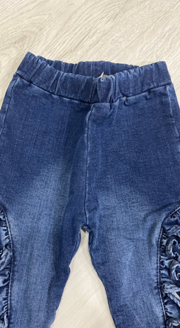 Kız Çocuk Renkli Bağlama Desenli Fırfırlı Kot Pantolon - Görsel 2