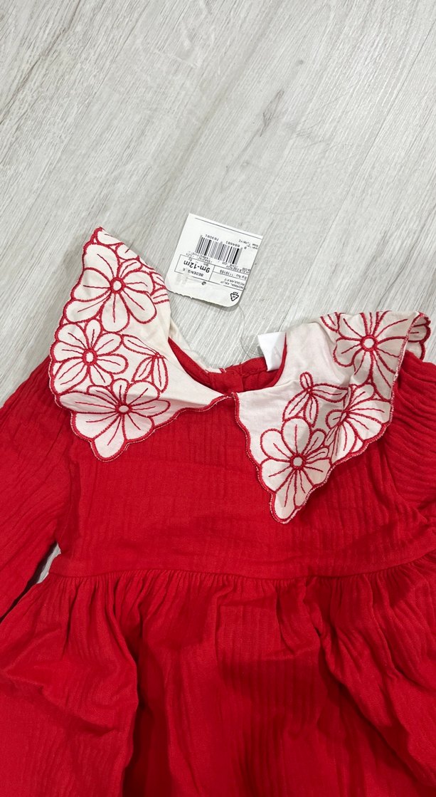 Kız Çocuk Kırmızı Fırfırlı Nakışlı Elbise - Görsel 2