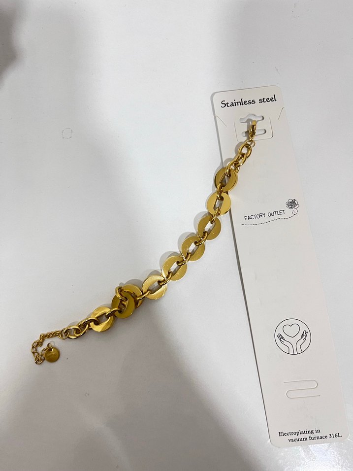 Altın Renk Zincir Detaylı Çelik Kadın Bileklik - Görsel 2