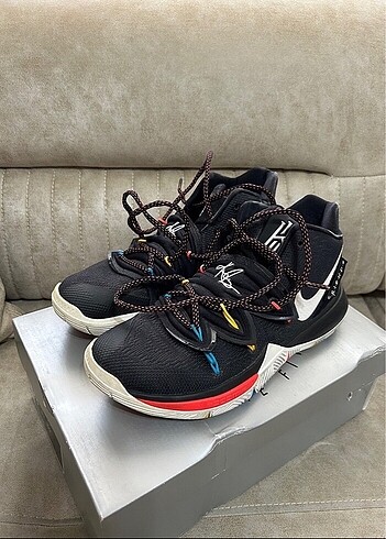 Nike kyrie, mizuno wave rider