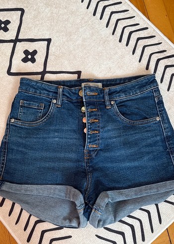 Düğmeli Koyu Mavi Mini Denim Şort
