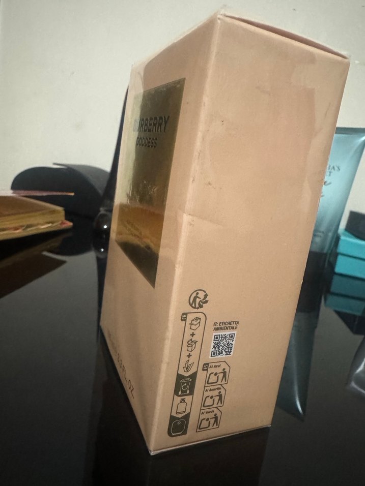 Burberry Goddess Kadın Parfüm 100 ml - Görsel 4