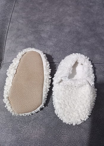 20 Beden Kız Çocuk Beyaz Peluş Ev Terliği