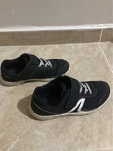 35 Beden Kız çocuk spor ayakkabı
