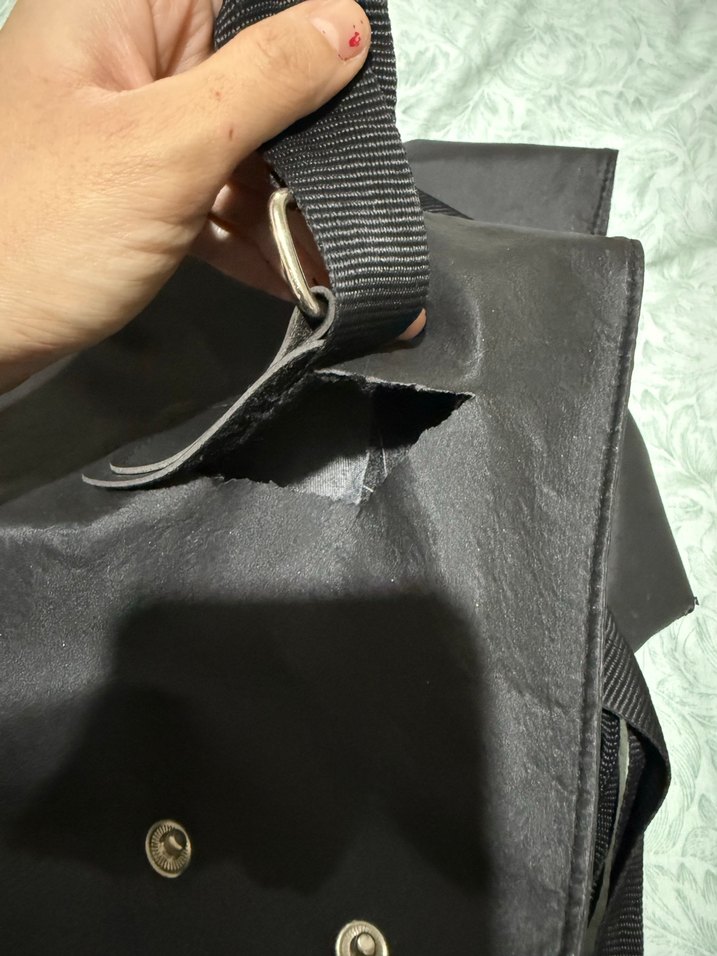 Kilitli Siyah Kadın Günlük Çanta - Görsel 3