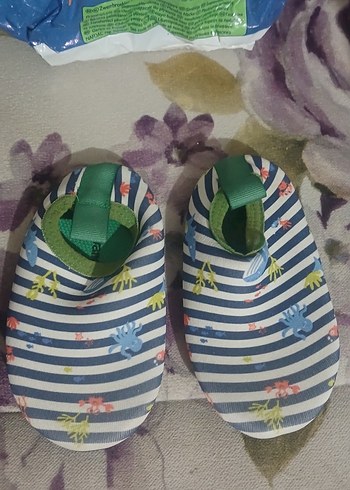 Bebek Yazlık Seti | Mayo Bez + 2 Çift Deniz Ayakkabısı - Görsel 3