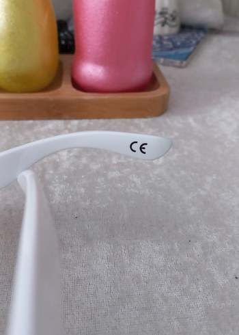 Beyaz Transparan Çerçeveli Kadın Güneş Gözlüğü - Görsel 5