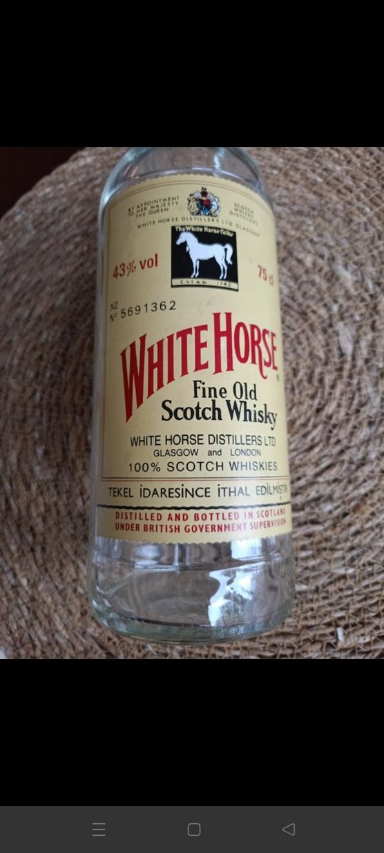 White Horse Fine Old Scotch Viski 75cl - Görsel 2