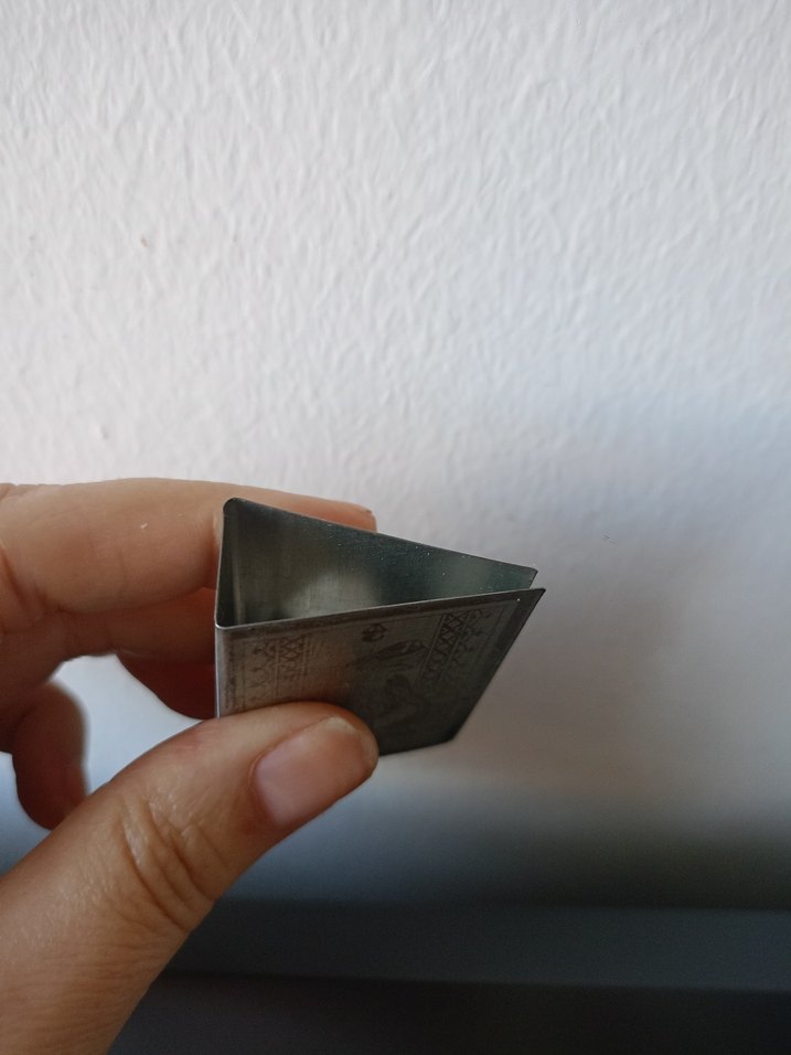 Vintage Metal Kibrit Kabı - Görsel 4