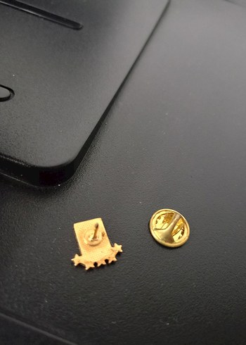 Altın Renkli Türk Bayraklı Rozet - Görsel 3