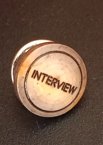 Kolleksiyonluk İnterview Rozeti (ÇOK NADİR) - Görsel 2