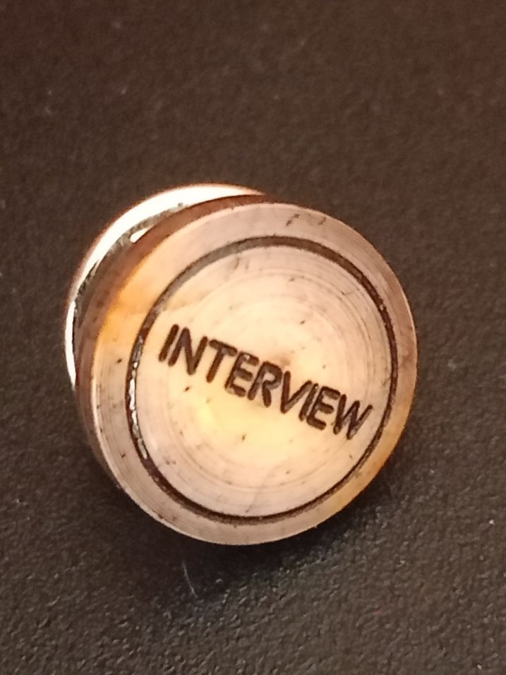 Kolleksiyonluk İnterview Rozeti (ÇOK NADİR) - Görsel 2
