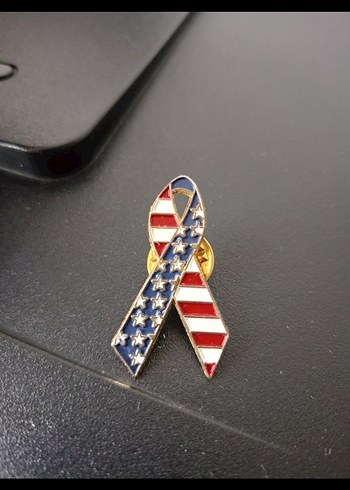 Vintage Amerikan Bayragi Tasarimli Rozet