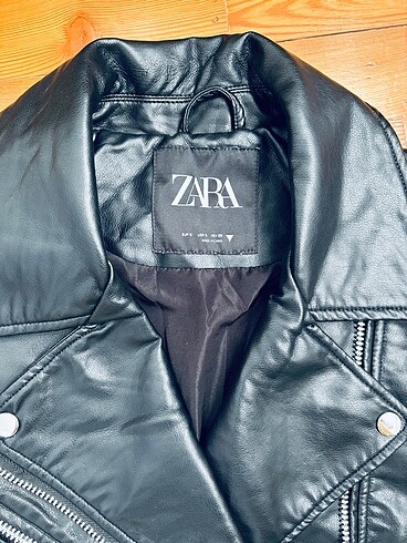 s Beden siyah Renk ZARA SUNİ DERİ BIKER CEKET