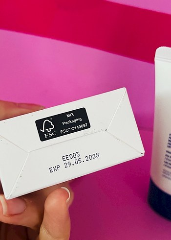 Isntree Hyaluronic Acid Güneş Jeli SPF 50 - Görsel 3