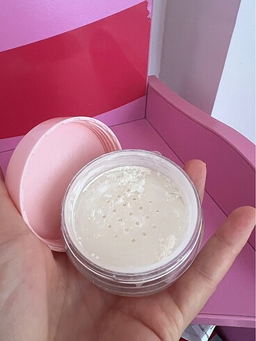 Beden Lovely Sabitleme Pudrası