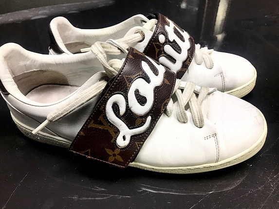 39 Beden Orjinal Louis Vuitton Spor Ayakkabı
