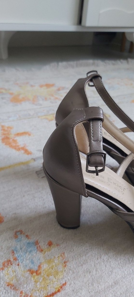 Diger Bej Kemerli Topuklu Kadın Ayakkabı - Görsel 2