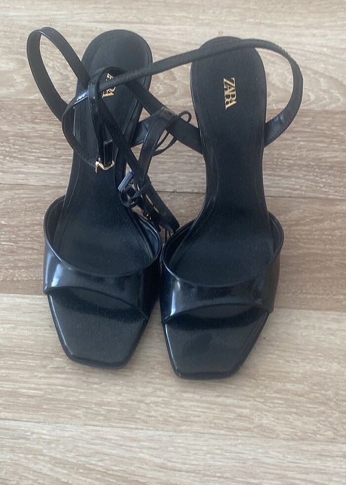 Zara Topuklu Ayakkabı - Görsel 1