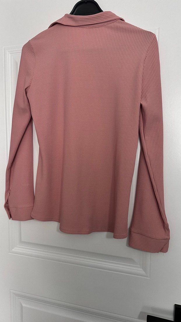 Pembe Düğmeli Uzun Kollu Kadın Gömlek - Görsel 3