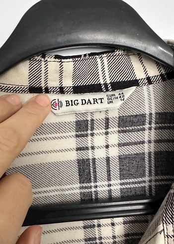 Düğmeli Ekose Gömlek Kadın - Görsel 4