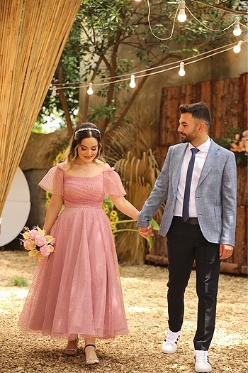 Nişan elbisesi